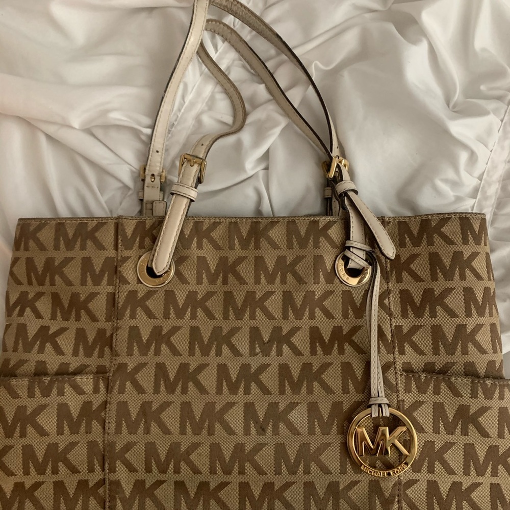 Michael Kors purse